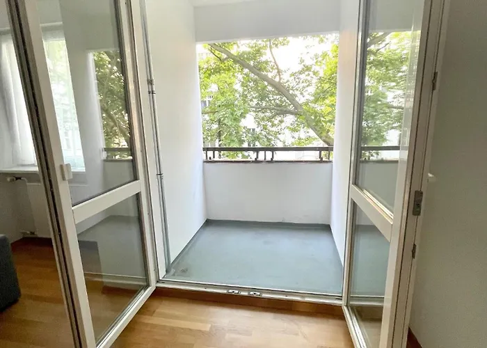 Grosses 3 Bis Zu 8 Personen Zentral Am Kudamm Apartamento Berlín